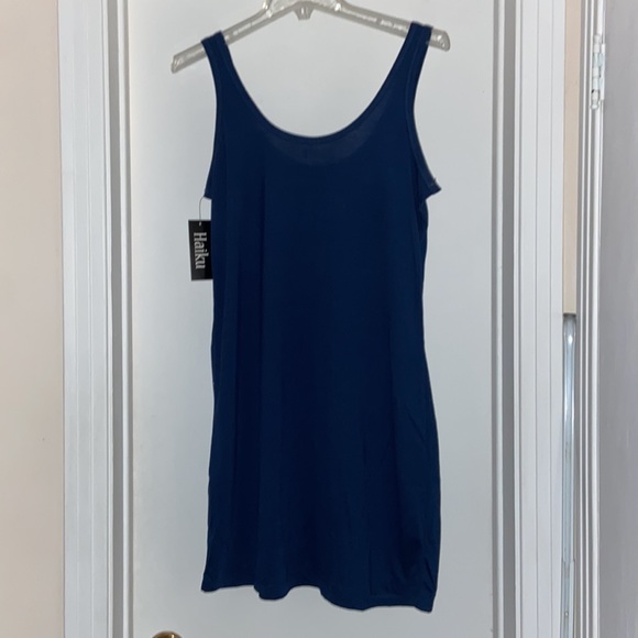 Blue Zebra Haiku Tank - Picture 2 of 4